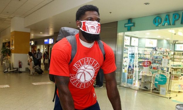 martin_aerodromio_olympiacos