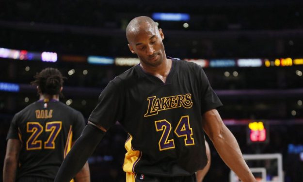 kobe bryant wearing black jersey