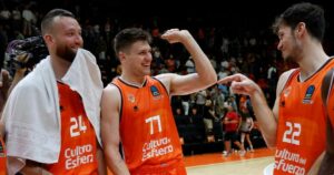 matt-costello-nate-sestina-ethan-happ-valencia-bkt-eurocup-2024-2025