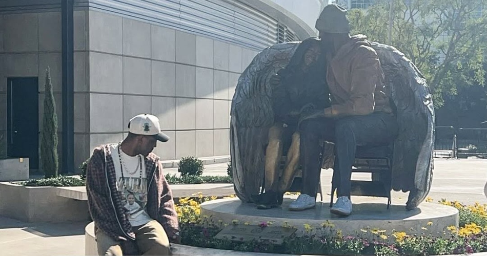 Irving-Kobe-statue-Lakers
