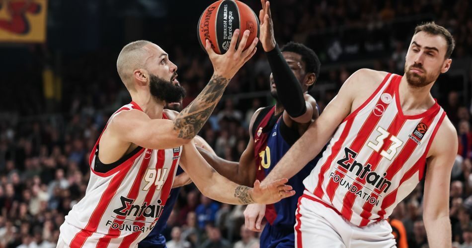 fournier winning shot vs barcelona