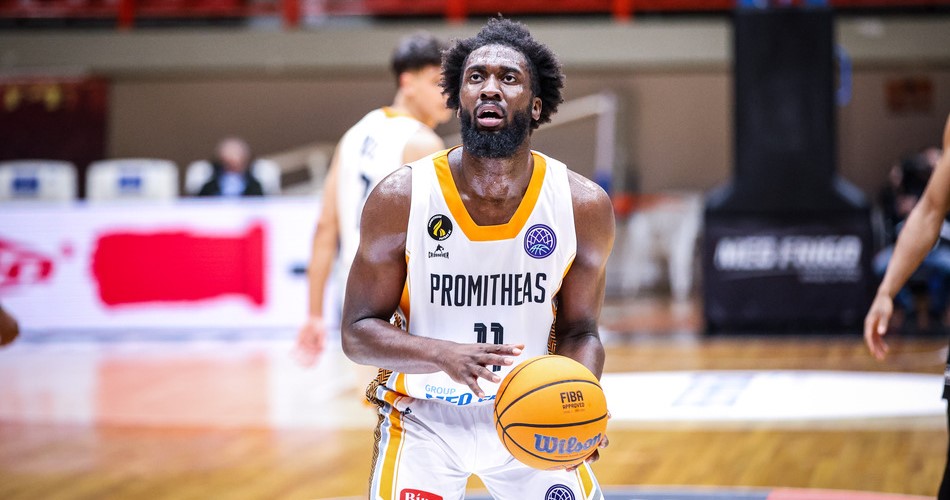 simi-shittu-promitheas-wurzburg-basketball-champions-league-2024-2025-round-of-16