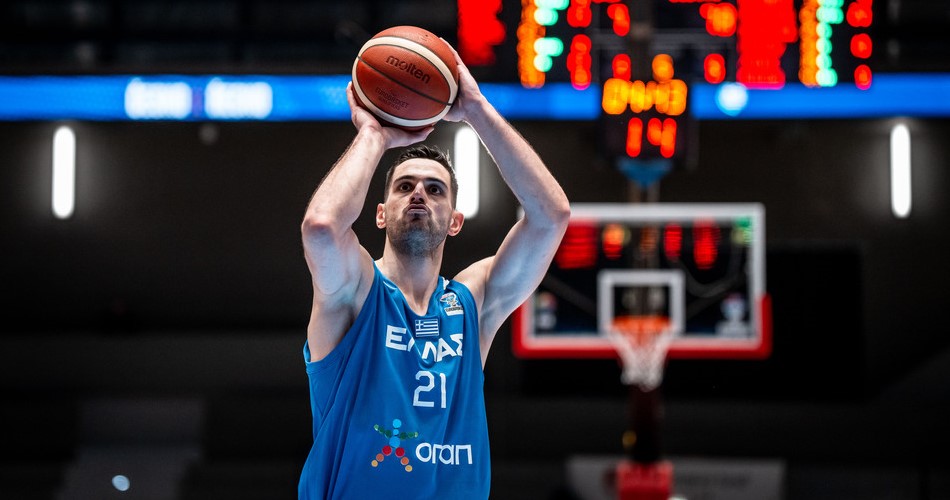 ioannis-papapetrou-czechia-greece-fiba-eurobasket-2025-qualifiers