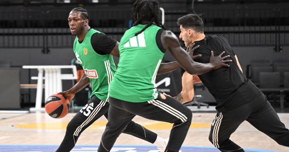 Kendrick-Nunn-Efes-Panathinaikos-Game-3-practice(2)