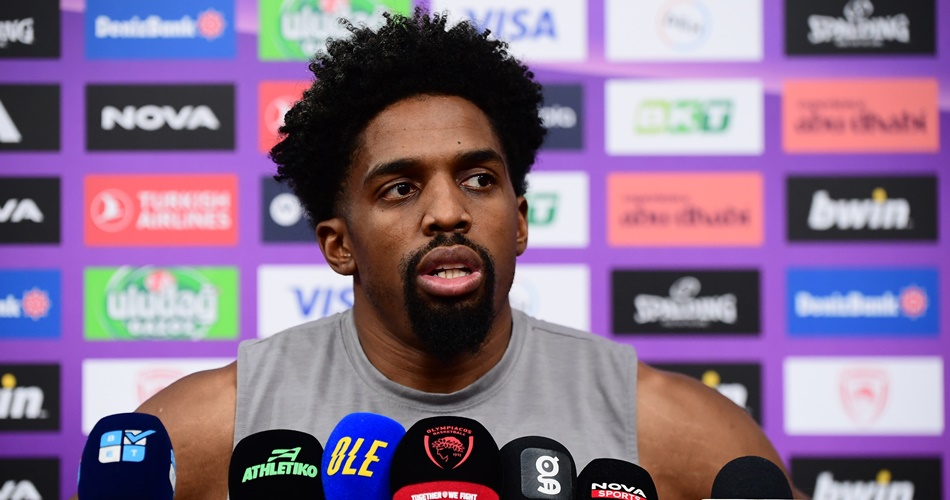 mckissic-olympiacos-mediaday