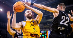 grant-golden-aek