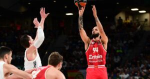 Evan-Fournier-Real-Madrid-Olympiacos-Game-4(2)