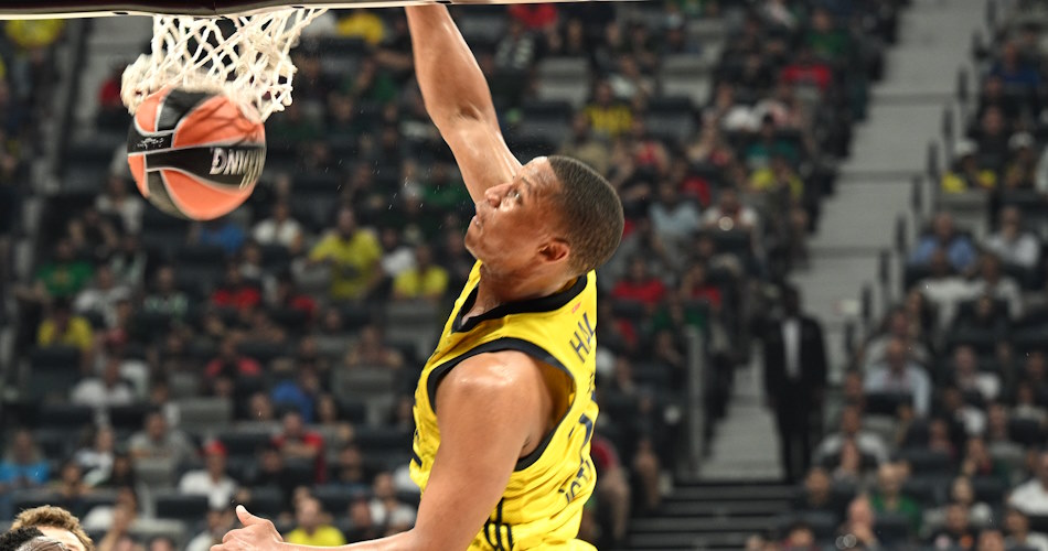 devon-hall-fenerbahce