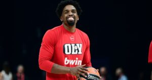 Shaquielle-McKissic-Olympiacos-practice-Abu-Dhabi