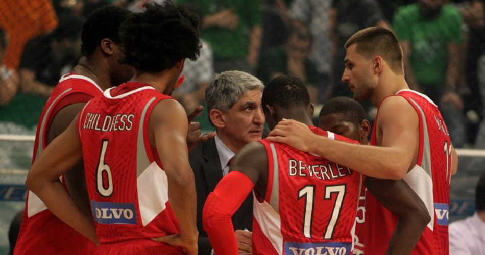 Panagiotis-Giannakis-Panathinaikos-Olympiacos-2010