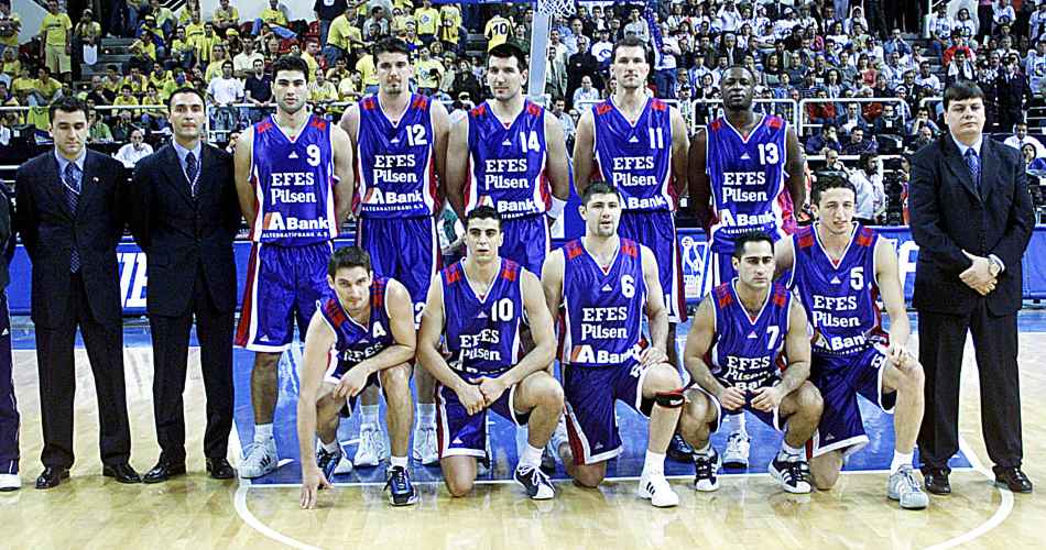 Ergin-Ataman-Efes-Final-Four-2000