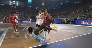 Kendrick-Nunn-Evan-Fournier-Panathinaikos-Olympiacos-Game-3