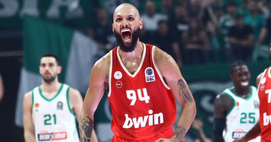 Evan-Fournier-Panathinaikos-Olympiacos-Game-3
