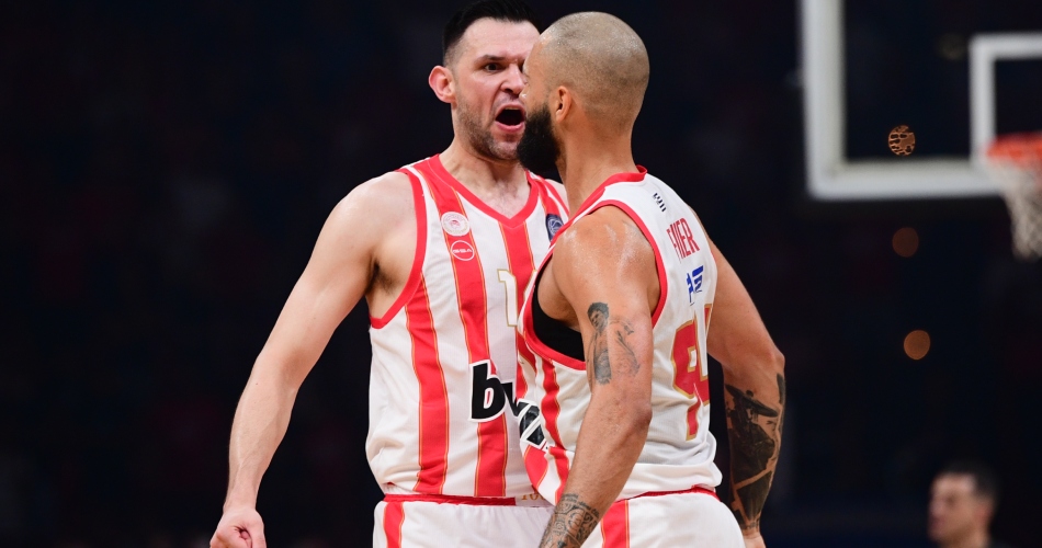 Papanikolaou-Fournier-Panathinaikos-Olympiacos
