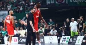 fall-oaka-olympiacos-panathinaikos