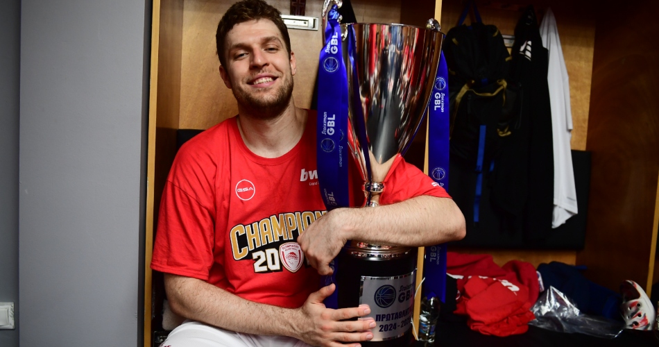 Sasha-Vezenkov-Olympiacos