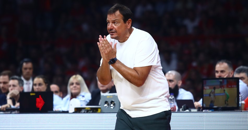 Ergin-Ataman-Olympiacos-Panathinaikos