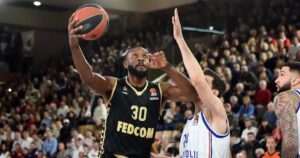 vitto-brown-monaco-efes-euroleague
