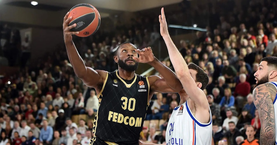 vitto-brown-monaco-efes-euroleague