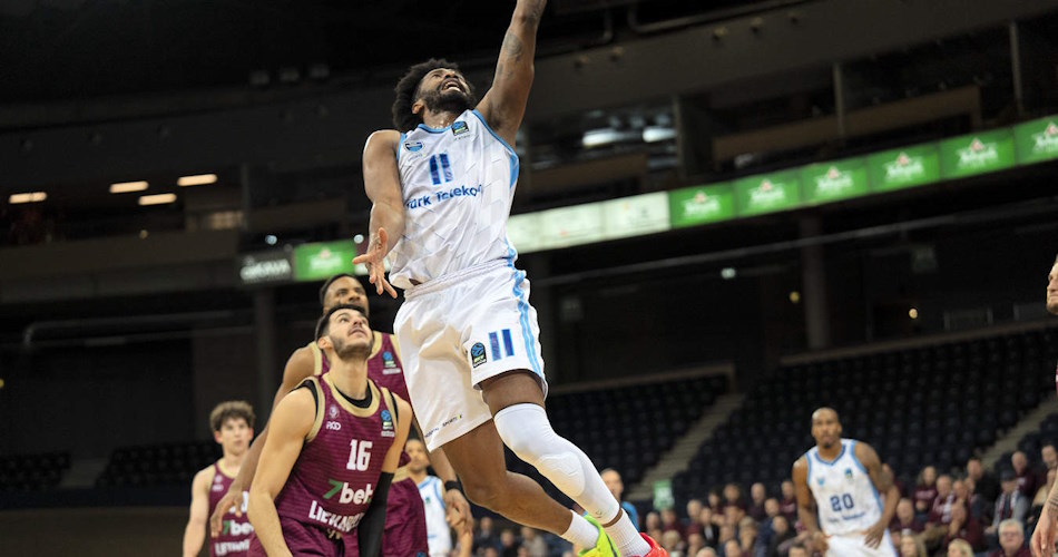 braian-angola-turk-telekom