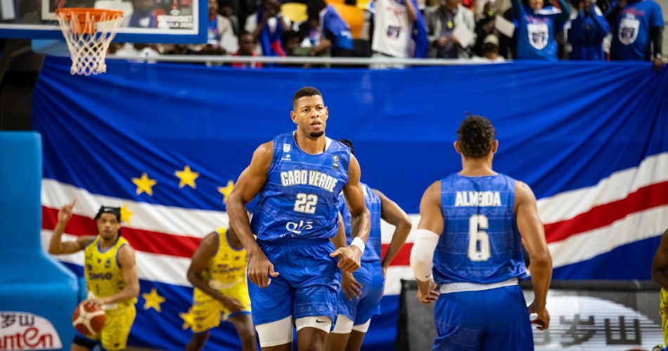 Edy Tavares Cabo Verde vs RD Congo FIBA