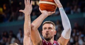 kristaps-porzingis-latvia