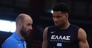 Vassilis-Spanoulis-Giannis-Antetokounmpo-Greece-practice