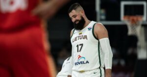 Jonas-Valanciunas-Lithuania-Montenegro