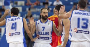 spanoulis-sloukas-papanikolaou-hellas-spain