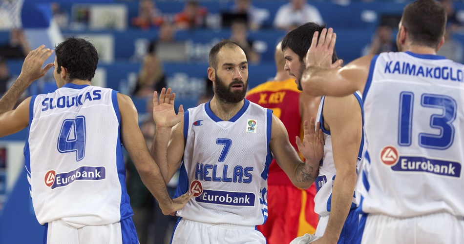 spanoulis-sloukas-papanikolaou-hellas-spain