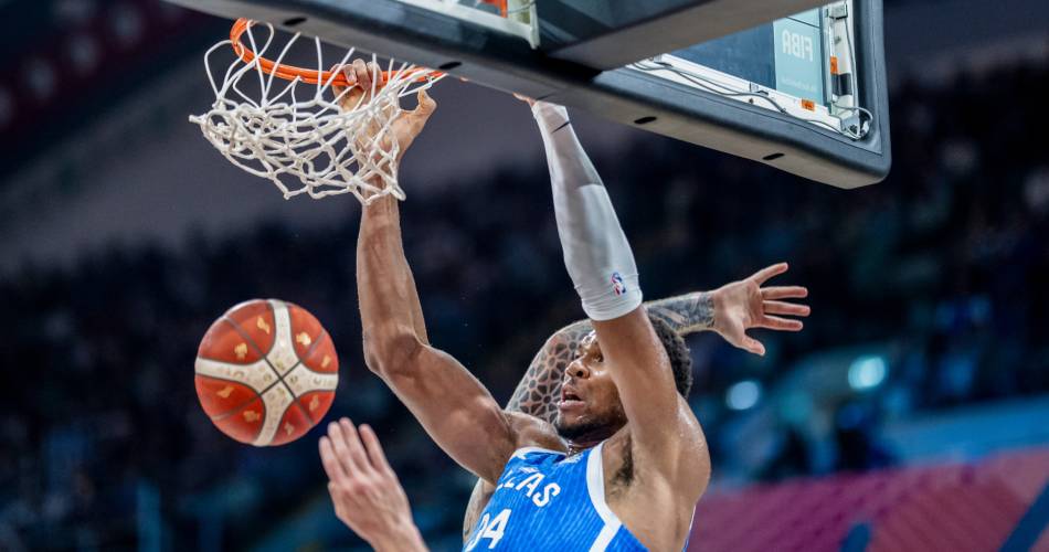 giannis antetokounmpo dunk greece spain