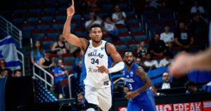 Giannis-Antetokounmpo-Greece-Israel(3)