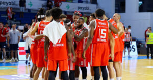 Crvena-Zvezda-huddle