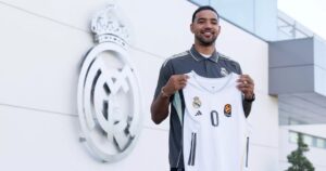Trey-Lyles-official