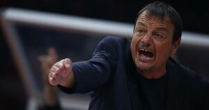 Ergin-Ataman-Olympiacos-Panathinaikos