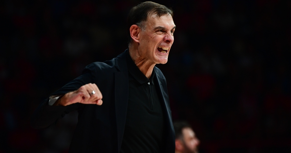 Μπαρτζώκας: “Πρέπει να αντιδράσουμε, εκεί θα δείξουμε και το επίπεδό μας”