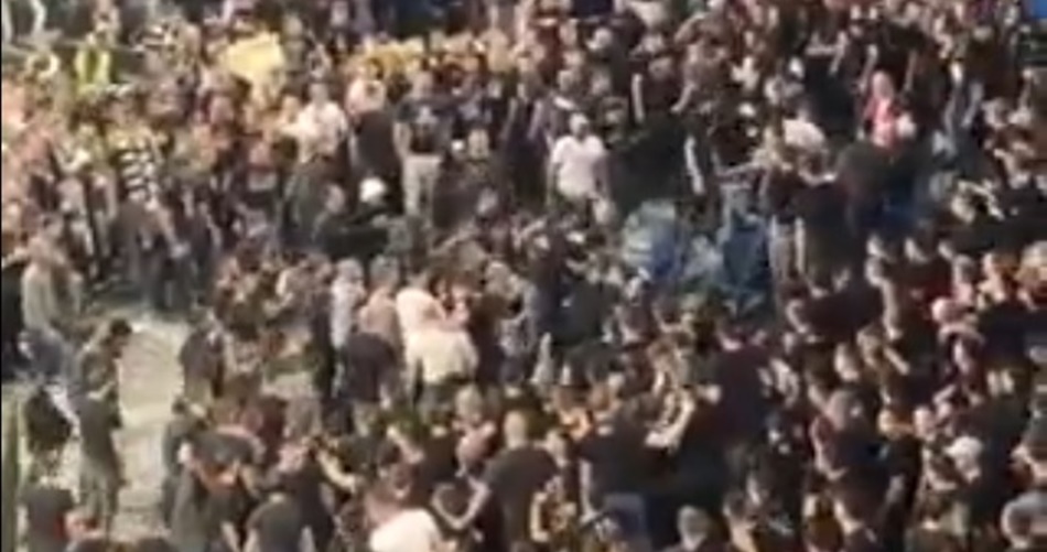 Παρτιζάν: Συμπλοκή στις εξέδρες μεταξύ Σέρβων οπαδών (Video)