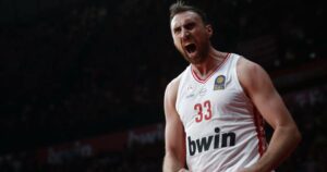 milutinov olympiacos panathinaikos