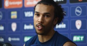 ward-olympiacos-mediaday