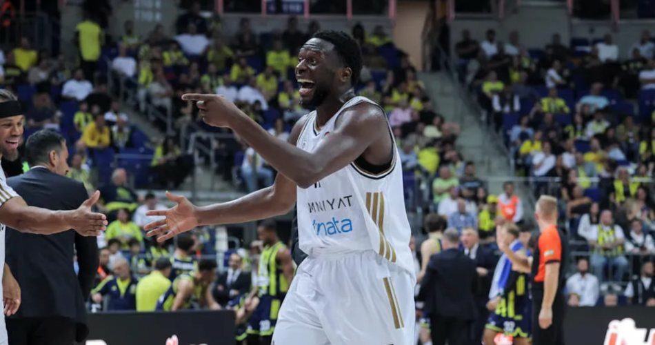Mfiondu-Kabengele-Fenerbahce-Dubai