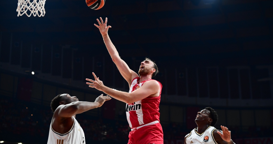 Nikola-Milutinov-Olympiacos-Dubai