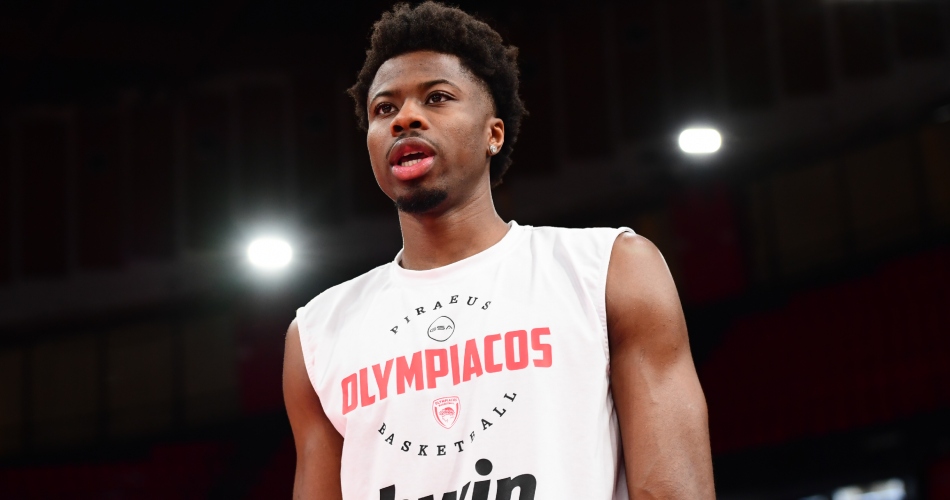 Κώστας Αντετοκούνμπο: Αιμάτωμα στο μάτι κι εκτός για 3-4 μέρες