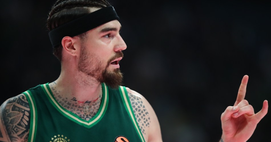 Juancho-Hernangomez-Panathinaikos-EuroLeague-horns
