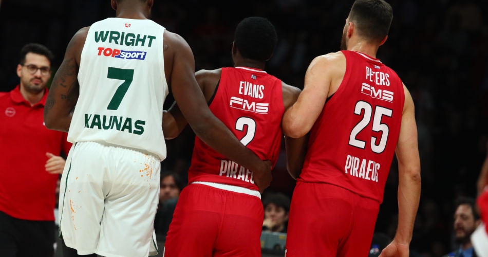 Κίναν Έβανς: Χειρουργήθηκε τα ξημερώματα στις ΗΠΑ