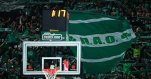 Panathinaikos-OAKA-fans