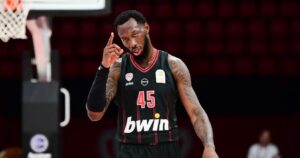 Donta-Hall-Olympiacos-Iraklis