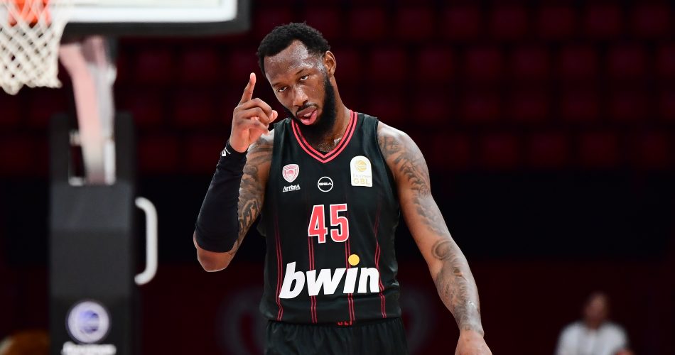 Donta-Hall-Olympiacos-Iraklis