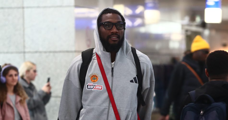 Kenneth-Faried-Panathinaikos-airport