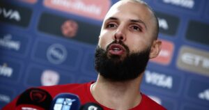 fournier-olympiacos-medaiday