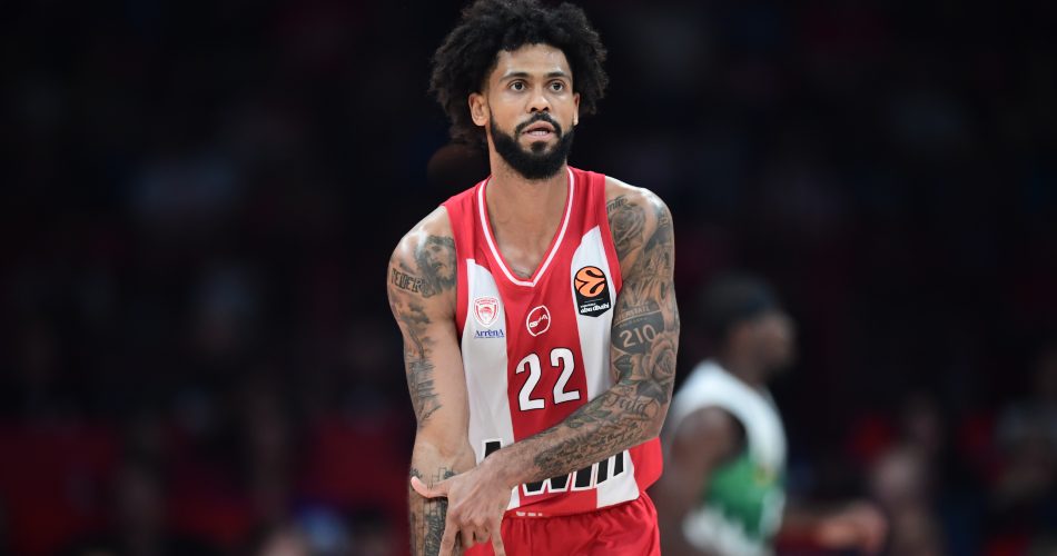 Tyler-Dorsey-Olympiacos-Zalgiris-Kaunas
